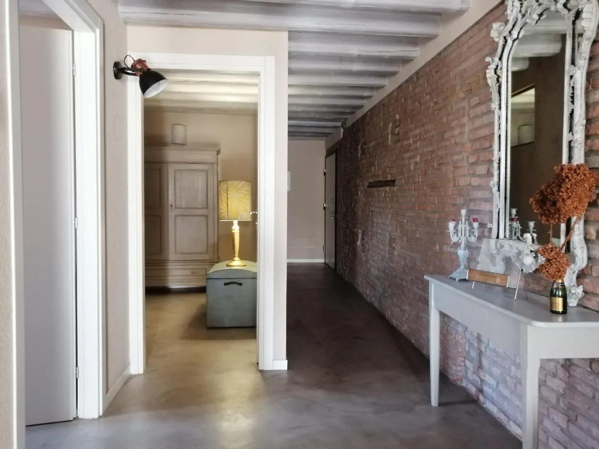 Saxa Apartment Verona 0*,  Italy